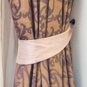 Victoria Rose Natural Tiebacks